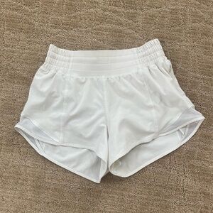Lululemon Hotty Hot High-Rise Lined Short 2.5”